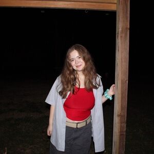 Meet your Posher, Jade